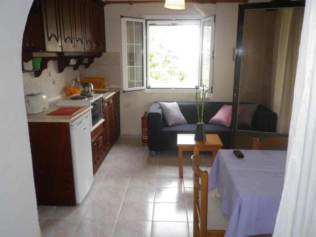 Spiridoula Apartments Agios Stefanos Avliotes  ภายนอก รูปภาพ