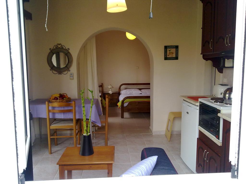 Spiridoula Apartments Agios Stefanos Avliotes  ภายนอก รูปภาพ